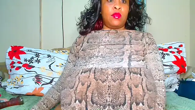 Ebonylovelyx online show from April 12, 3:10 am