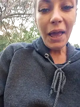 Snapshot of Keli_Jessi chatting on September 19, 12:20 pm Keli Jessi online show from September 19, 12:20 pm