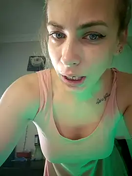 Keli Jessi online show from March 15, 6:15 pm