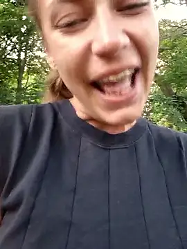 Snapshot of Keli_Jessi chatting on June 15, 3:12 pm Keli Jessi online show from June 15, 3:12 pm