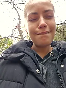 Snapshot of Keli_Jessi chatting on October 18, 1:13 pm Keli Jessi online show from October 18, 1:13 pm