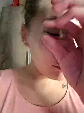 Snapshot of Keli_Jessi chatting on December 1, 7:04 pm Keli Jessi online show from December 1, 7:04 pm