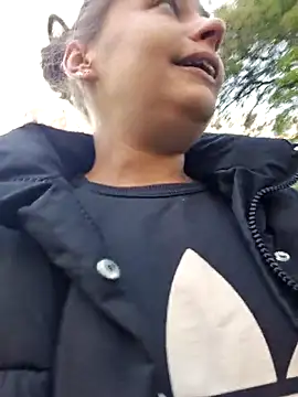 Snapshot of Keli_Jessi chatting on October 21, 1:32 pm Keli Jessi online show from October 21, 1:32 pm