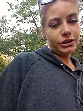 Snapshot of Keli_Jessi chatting on September 18, 1:14 pm Keli Jessi online show from September 18, 1:14 pm