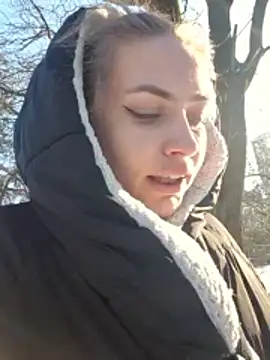 Snapshot of Keli_Jessi chatting on February 19, 1:41 pm Keli Jessi online show from February 19, 1:41 pm