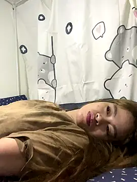 Snapshot of pinay4uwithagoodheart chatting on December 17, 6:35 pm pinay4uwithagoodheart online show from December 17, 6:35 pm