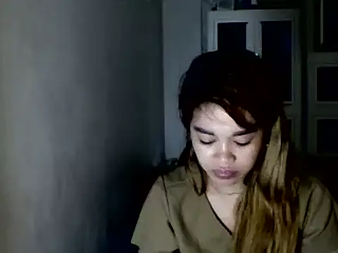 Snapshot of pinay4uwithagoodheart chatting on December 3, 10:56 am pinay4uwithagoodheart online show from December 3, 10:56 am