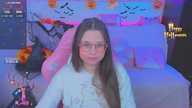 Lolisuccub online show from November 17, 4:33 pm