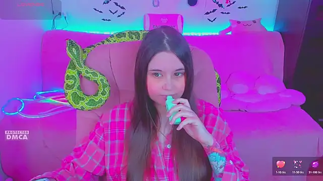Lolisuccub online show from June 4, 1:38 pm