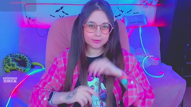 Lolisuccub online show from April 21, 4:57 pm
