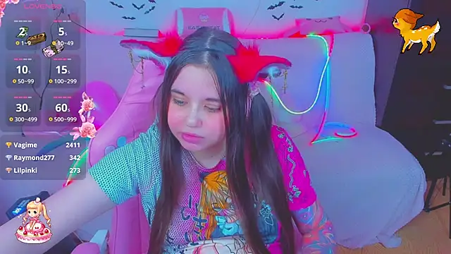 Snapshot of Lolisuccub chatting on February 9, 5:55 pm Lolisuccub online show from February 9, 5:55 pm