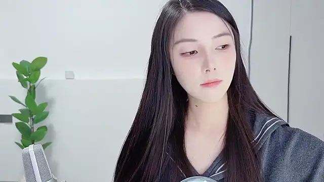 HaagenDazs  online show from October 18, 12:07 pm