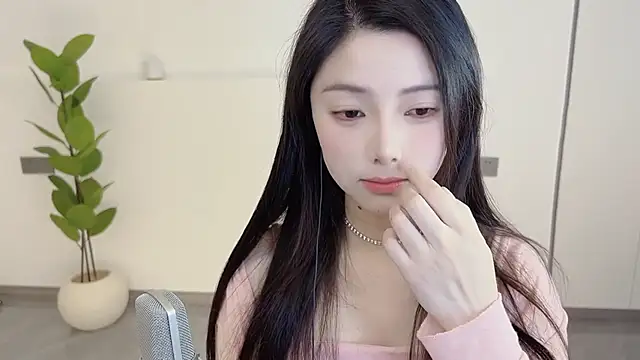 HaagenDazs  online show from March 20, 1:02 am