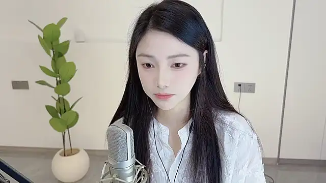 HaagenDazs  online show from March 7, 1:09 am