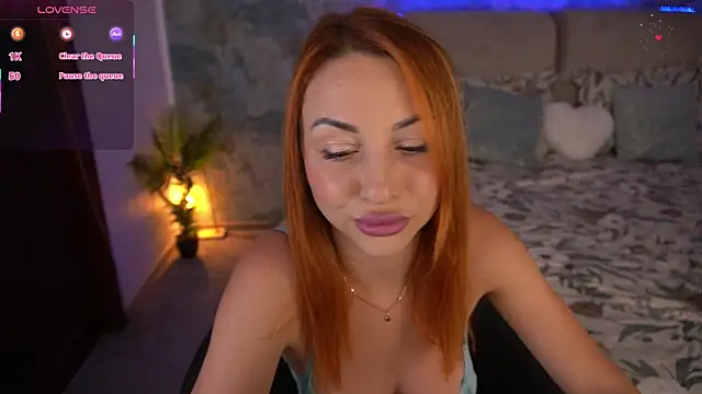KristiiMax online show from July 7, 7:28 pm