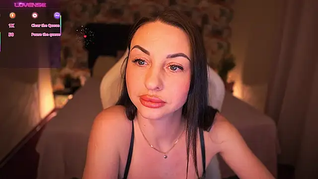 KristiiMax online show from February 5, 4:58 pm