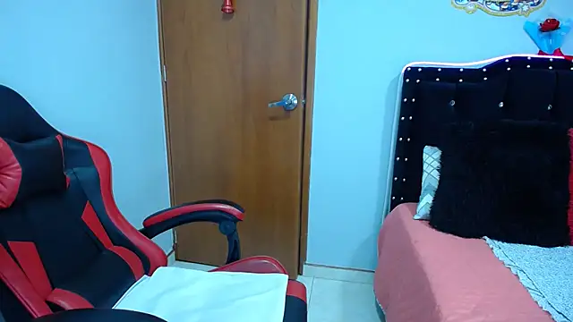 Ursulawhite69 online show from December 16, 4:22 pm