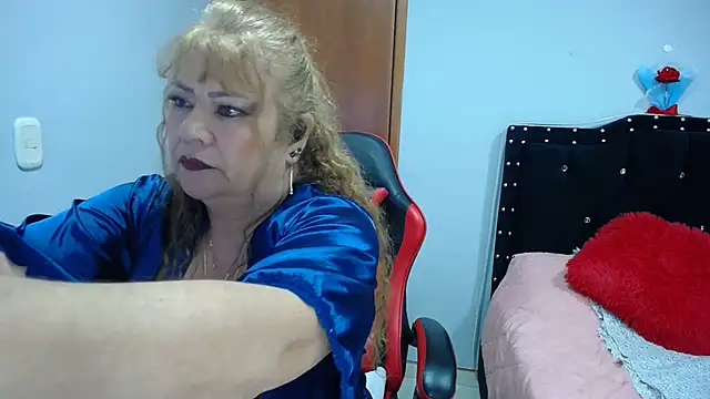 Ursulawhite69 online show from January 17, 5:00 am