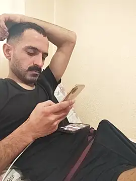 saye0044 online show from February 18, 2:02 pm