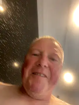 boilinghot123 online show from September 26, 3:52 pm