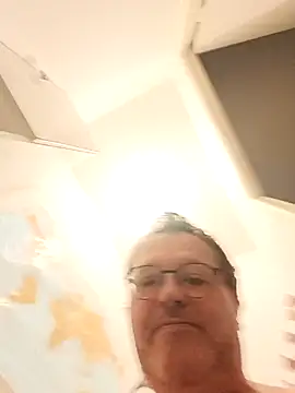 mike9473 online show from April 4, 7:59 am