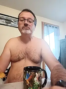 Snapshot of mike9473 chatting on September 18, 5:32 am mike9473 online show from September 18, 5:32 am