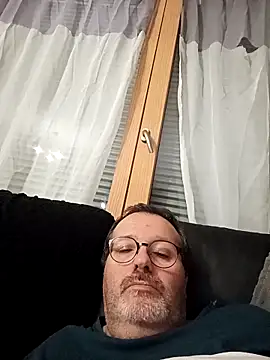 Snapshot of mike9473 chatting on October 11, 8:54 pm mike9473 online show from October 11, 8:54 pm