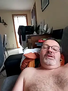 mike9473 online show from December 5, 9:30 am