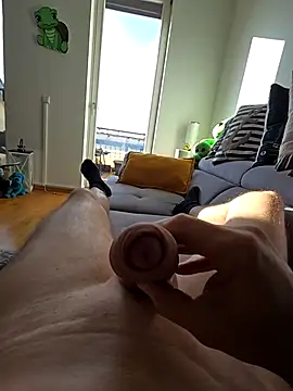 Snapshot of lovebbwgirly chatting on February 23, 8:48 am lovebbwgirly online show from February 23, 8:48 am