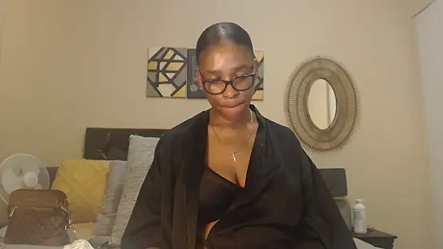 Creamyass22 online show from April 16, 6:52 pm