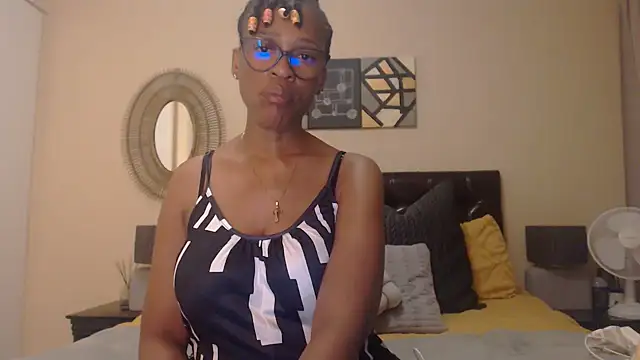 Snapshot of Creamyass22 chatting on March 7, 6:43 pm Creamyass22 online show from March 7, 6:43 pm