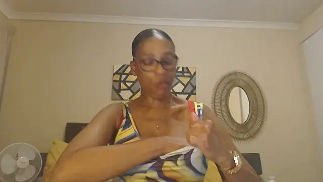 Creamyass22 online show from April 17, 3:37 pm