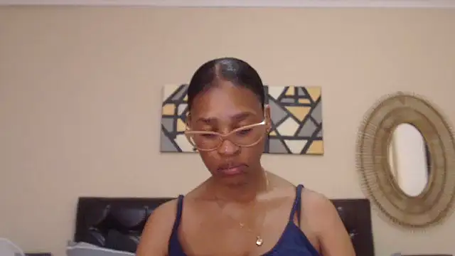 Creamyass22 online show from December 20, 8:01 pm