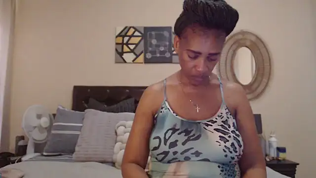 Creamyass22 online show from March 13, 3:39 pm