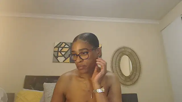 Creamyass22 online show from April 15, 7:58 pm