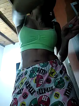 LunaZambrano online show from November 10, 3:17 pm