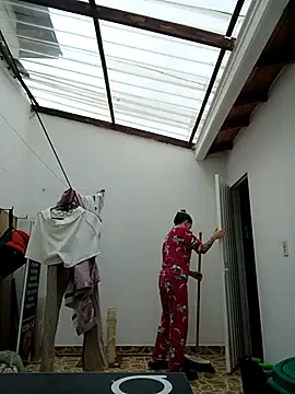 LunaZambrano online show from February 24, 2:29 pm