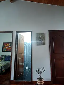 LunaZambrano online show from March 31, 1:57 pm