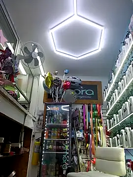 LunaZambrano online show from November 13, 7:40 pm