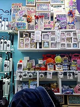 LunaZambrano online show from October 28, 5:45 pm