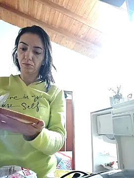 LunaZambrano online show from December 3, 12:26 pm