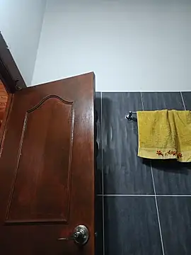 Snapshot of LunaZambrano chatting on June 29, 5:34 pm LunaZambrano online show from June 29, 5:34 pm