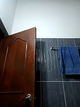 LunaZambrano online show from January 9, 1:07 pm