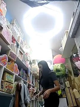 LunaZambrano online show from November 11, 7:08 pm