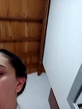 Snapshot of LunaZambrano chatting on September 14, 7:36 pm LunaZambrano online show from September 14, 7:36 pm