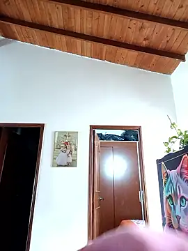 LunaZambrano online show from January 14, 1:48 pm