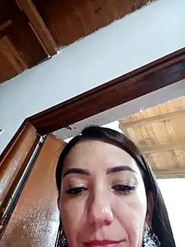 LunaZambrano online show from December 17, 4:17 am