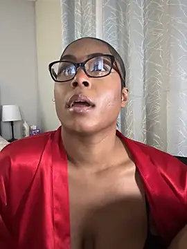 CandyLuxxxx online show from March 21, 5:32 am
