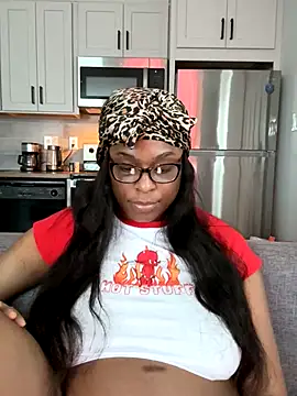 CandyLuxxxx online show from October 15, 11:24 pm