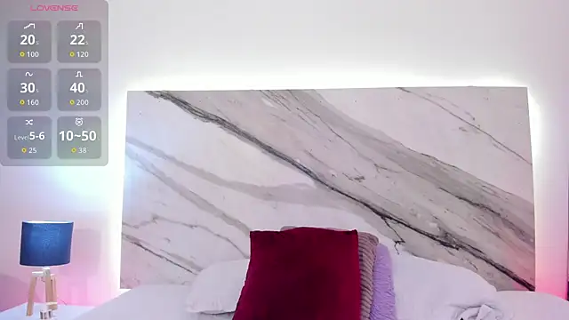 aisha vs online show from March 25, 12:37 pm